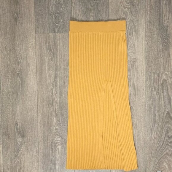 Aritzia Wilfred Zeta Midi Skirt Pleated High rise Ribbed Knit Side Slit Golden - Picture 7 of 14